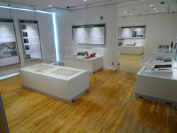 田島弥平旧宅案内所 展示室の写真 田島弥平旧宅案内所 展示室の写真