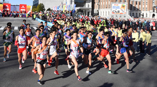 ニューイヤー駅伝2019 in ぐんまのスタート写真 ニューイヤー駅伝2019 in ぐんまのスタート写真