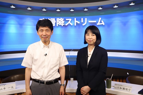 写真：対談後の記念撮影