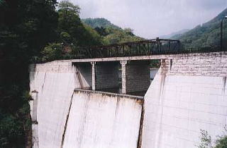 ダム下流写真の写真