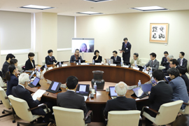 写真：会議の様子