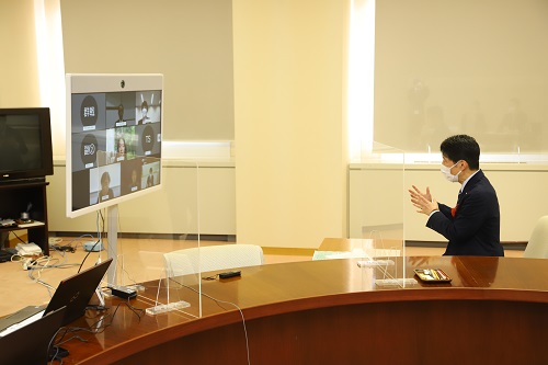 写真：会議の様子