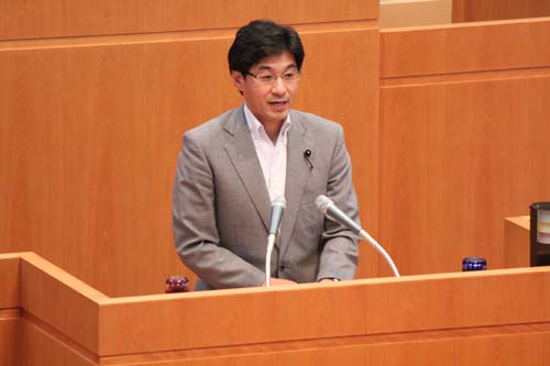 写真：須藤和臣委員長