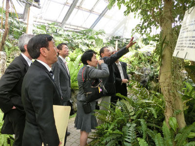 写真：環境農林常任委員会県内調査の様子の画像1