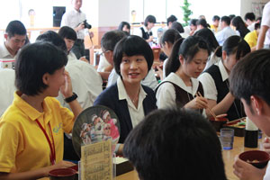 昼食会の様子写真その2