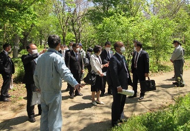 緑化センター附属見本園での視察の写真