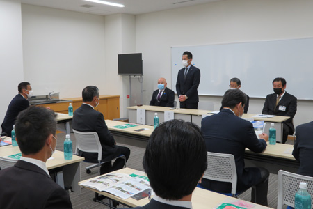 長野原町長と長野原町議会議長から挨拶をいただいた写真