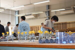 住まいづくり科　樹脂管の組み立て作業を体験の画像1