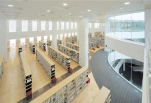 高崎市立中央図書館の写真
