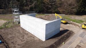 植栗中之条IC橋台の写真