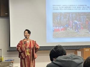 講演中の画像