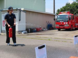 消火器訓練の写真