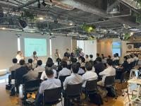 パネルディスカッションの様子画像