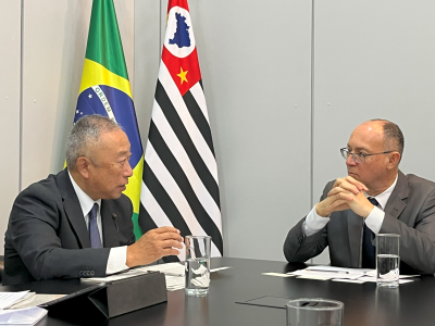 州議会訪問の写真1