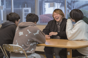 寮の学生ホールの写真