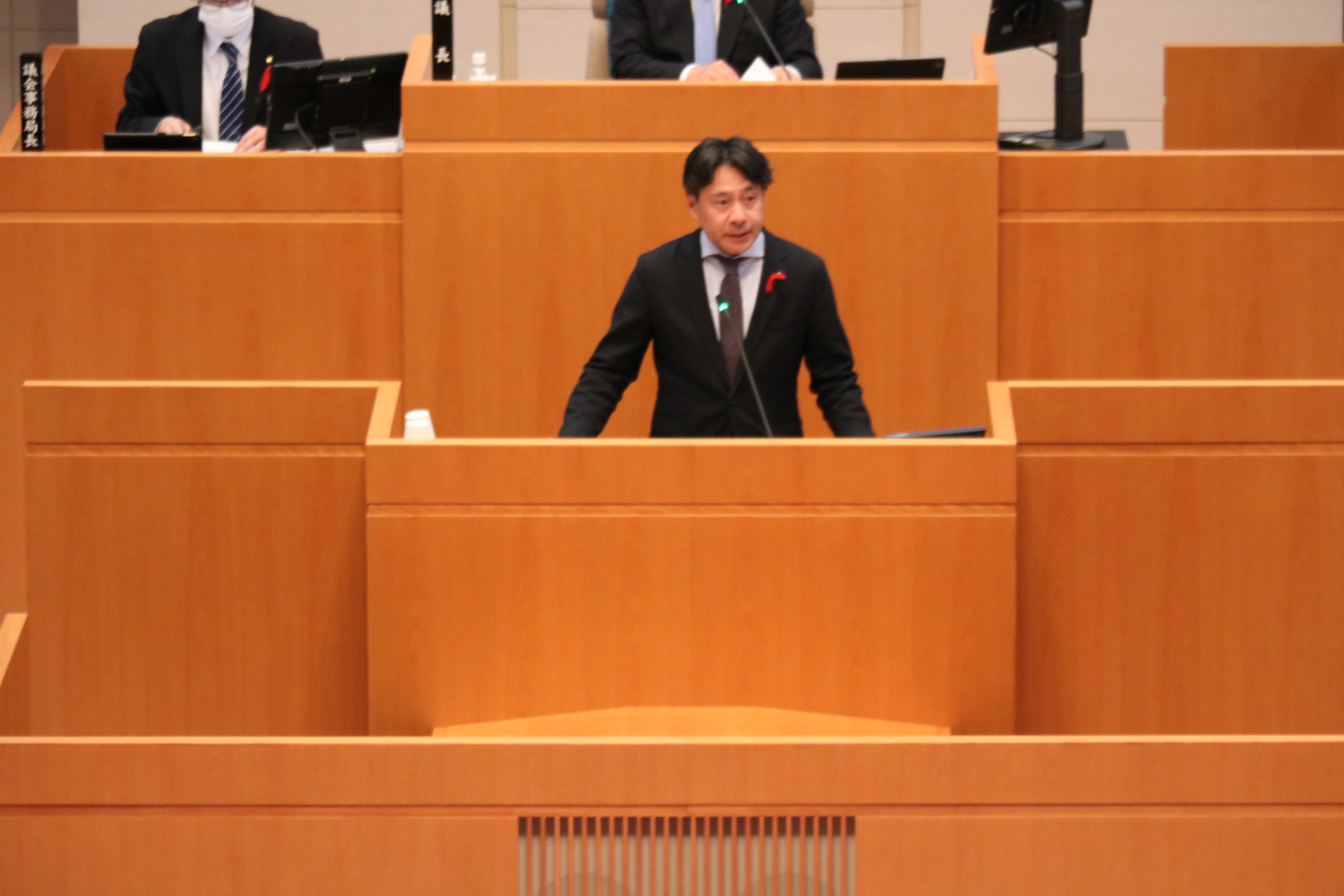 高井委員長の画像