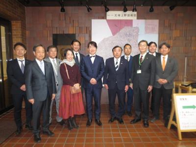 文書館にて集合写真