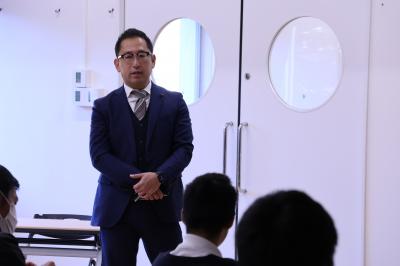 秋山健太郎議員によるガチ解説の画像