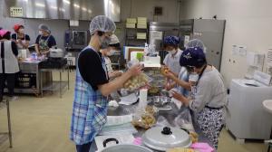 梅干しづくりの様子の写真