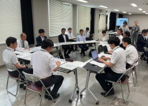 県教育長と校長との地域別懇談会の写真3
