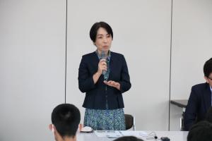加賀谷議員の画像