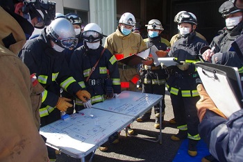 模擬家屋調査実習(現場見分)の写真