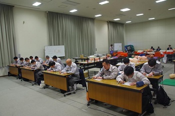 筆記試験の写真 筆記試験の写真