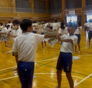 中学校体育授業の公開：武道　空手道の様子写真